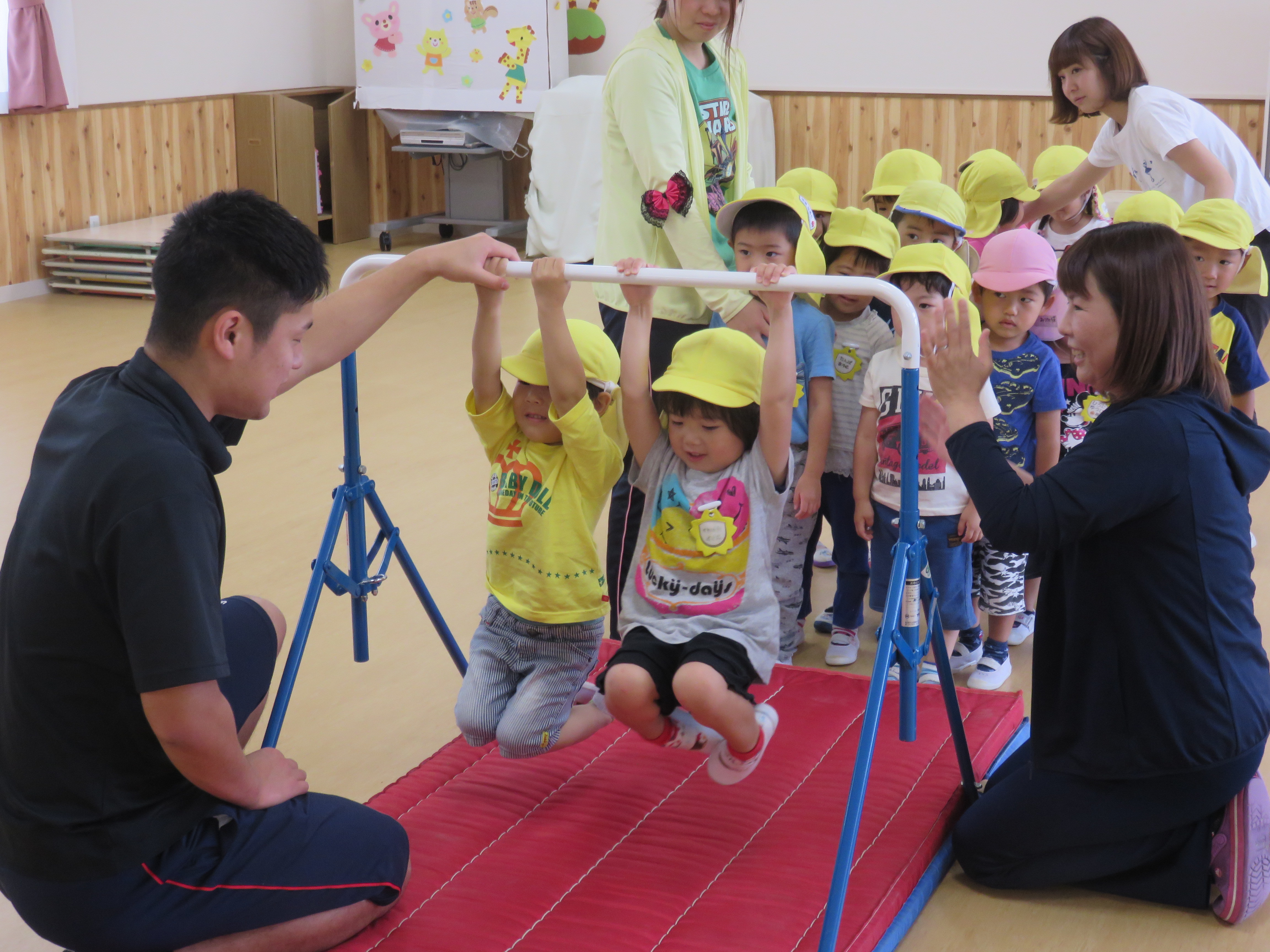 6月12日3歳、4歳、5歳児の体育遊びがありましたの画像1