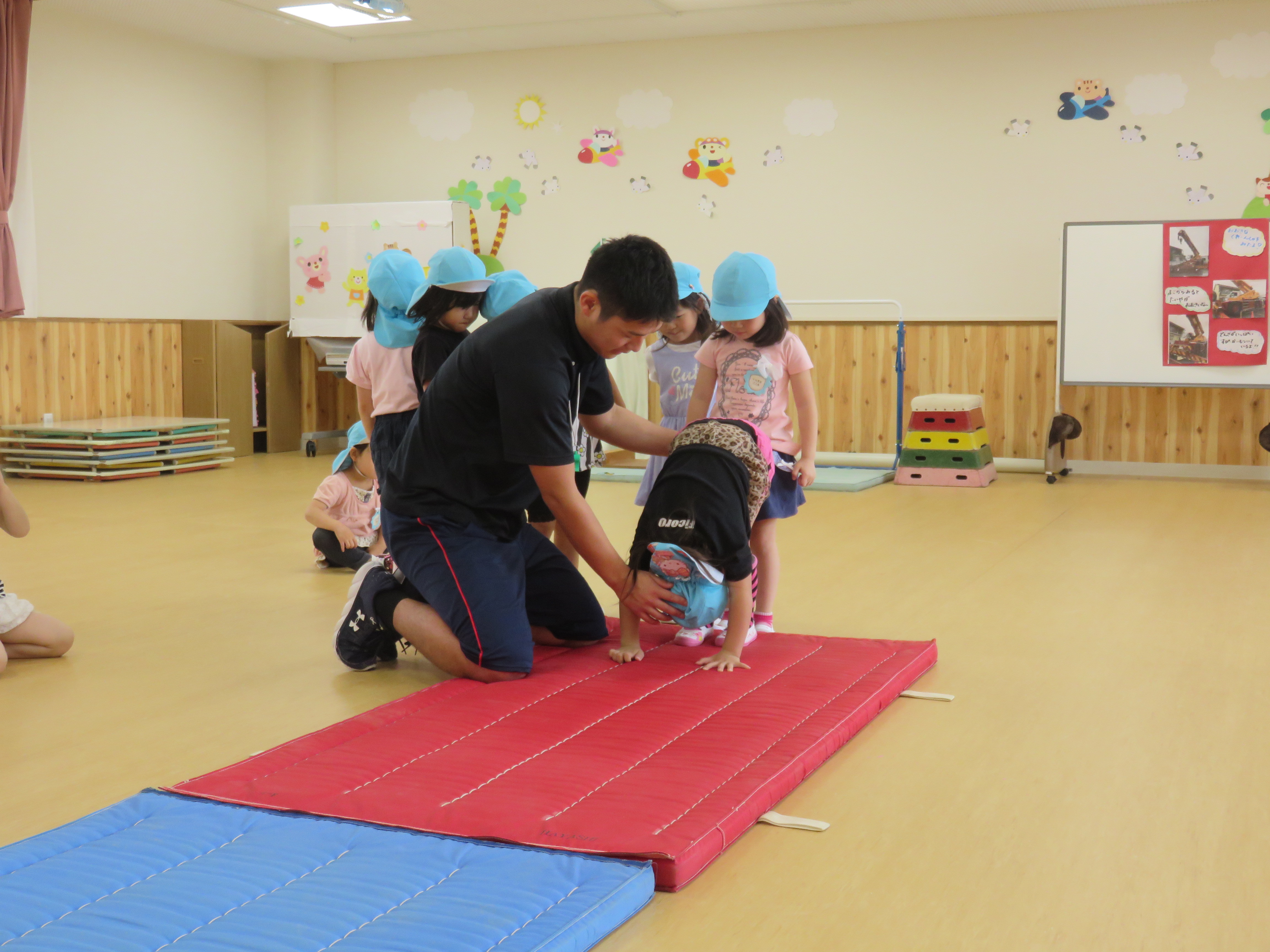 6月12日3歳、4歳、5歳児の体育遊びがありましたの画像4