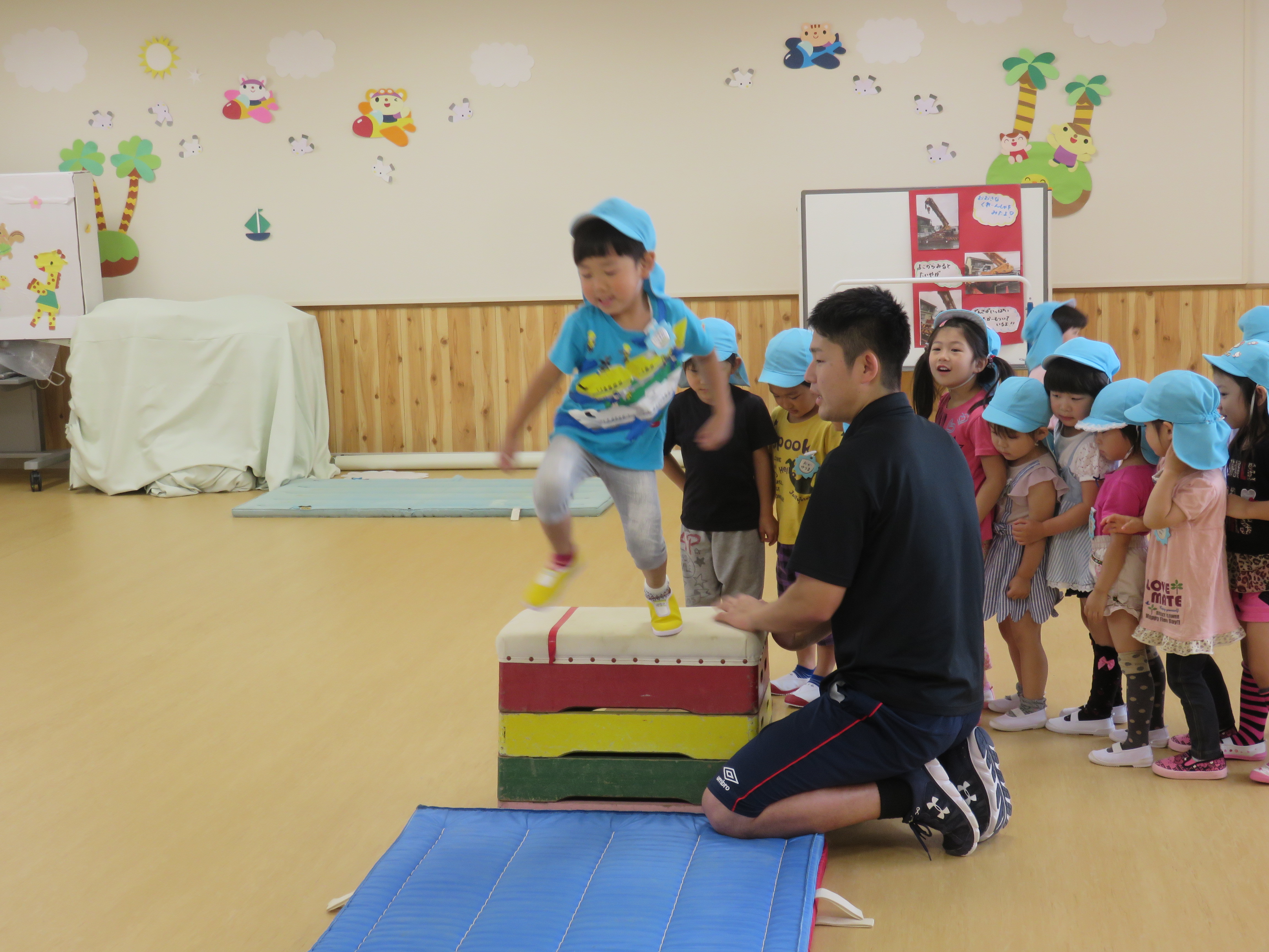 6月12日3歳、4歳、5歳児の体育遊びがありましたの画像6