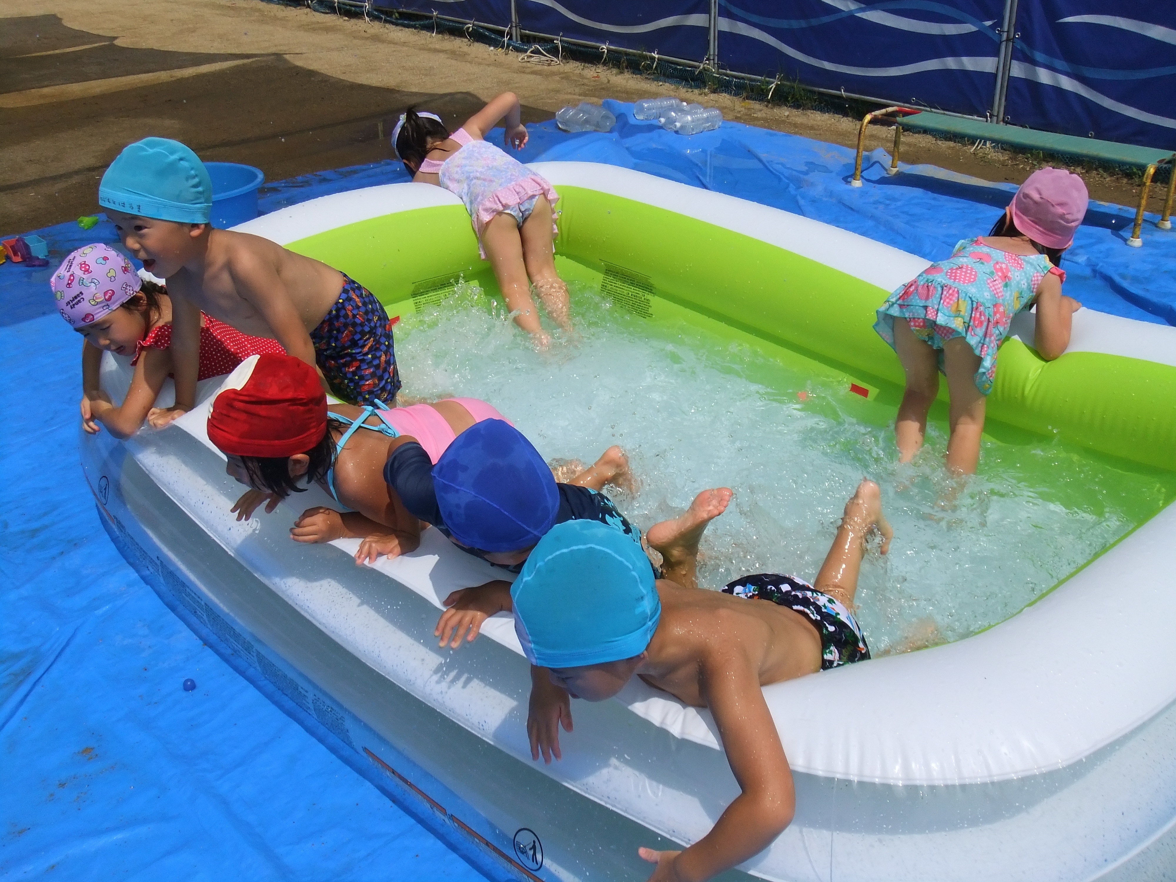 水遊び楽しいね(0.1.2.3歳児)の画像10