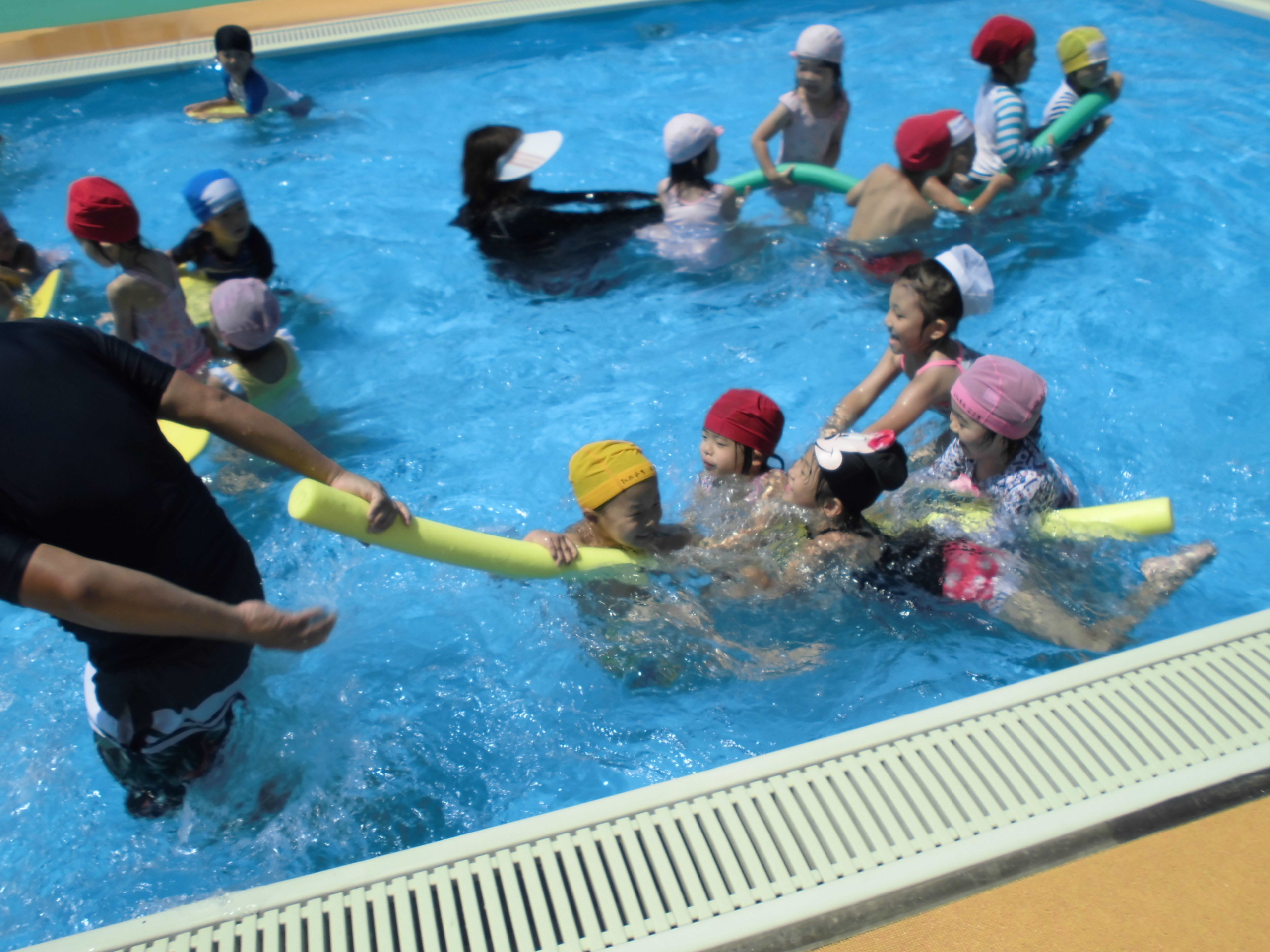 三和小学校へプール遊びに行きましたの画像8