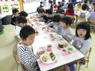 楽しみにしていたクリスマス会の画像10