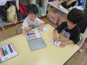 3歳児お面屋さん