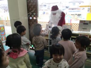 サンタクロースと3歳児