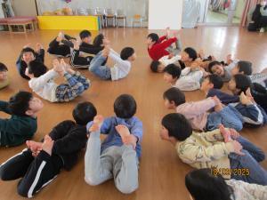 リズム遊び　3歳児と5歳児　3