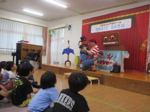 衣装に着替える　5歳児